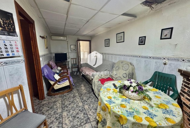 Tweedehands - Chalet -
Benejúzar - Inland