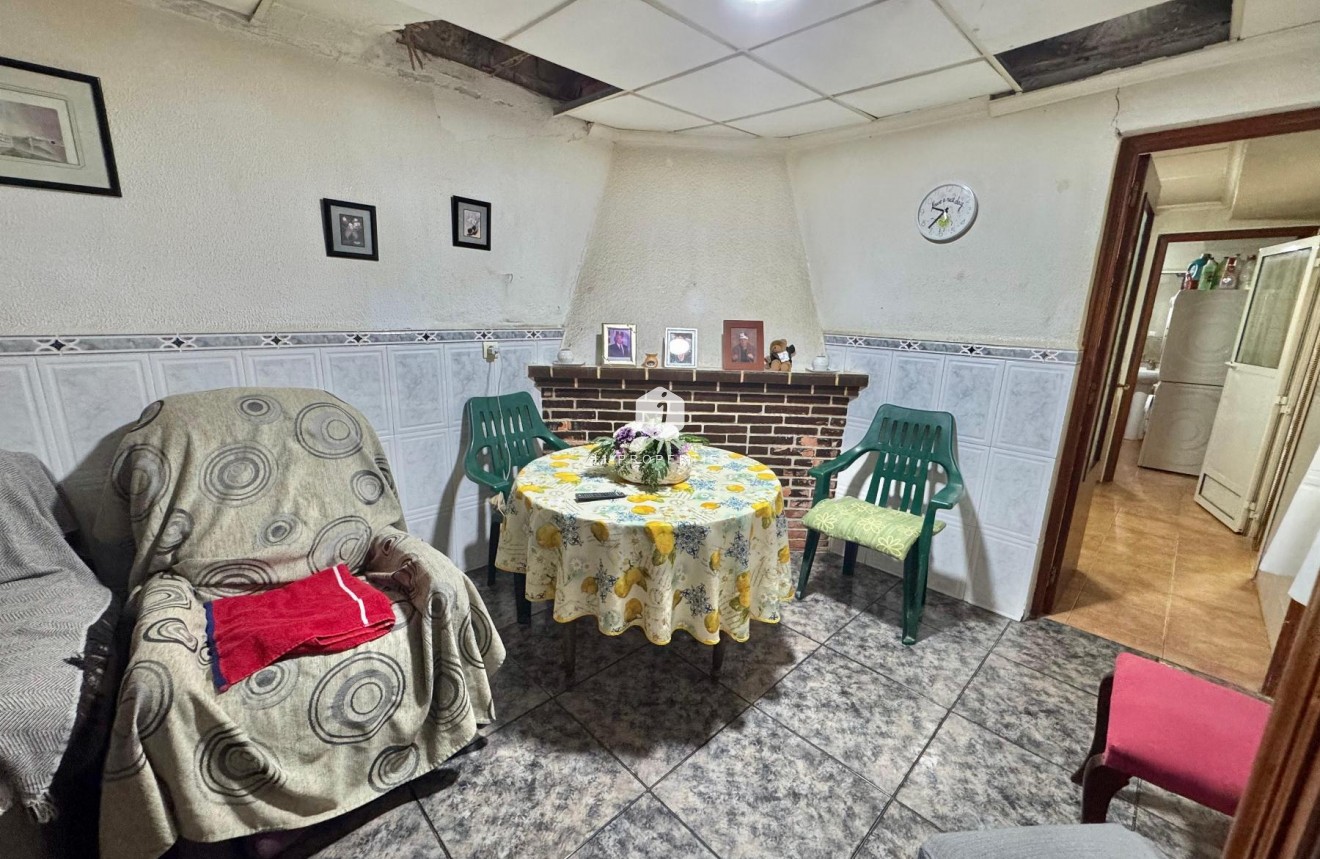 Tweedehands - Chalet -
Benejúzar - Inland