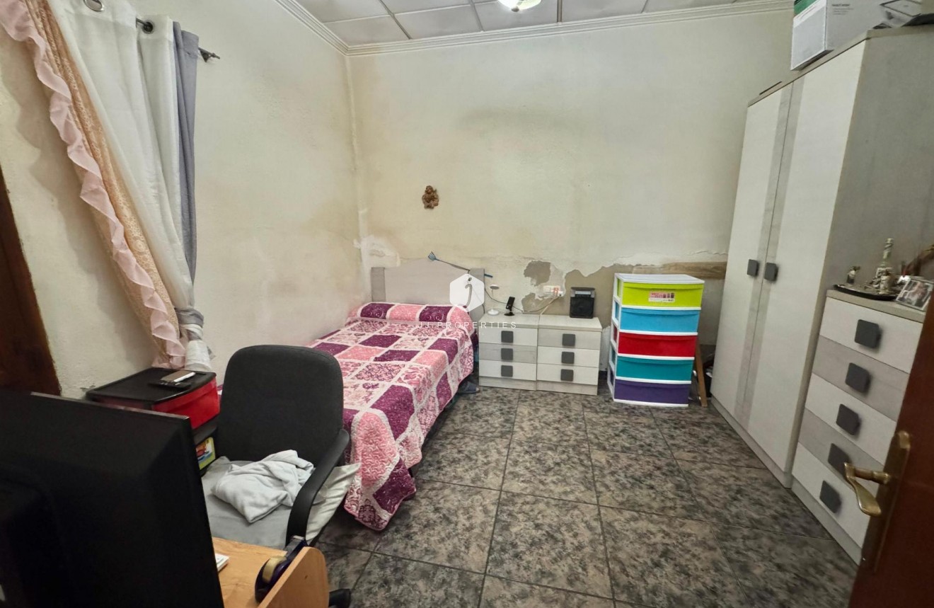 Tweedehands - Chalet -
Benejúzar - Inland