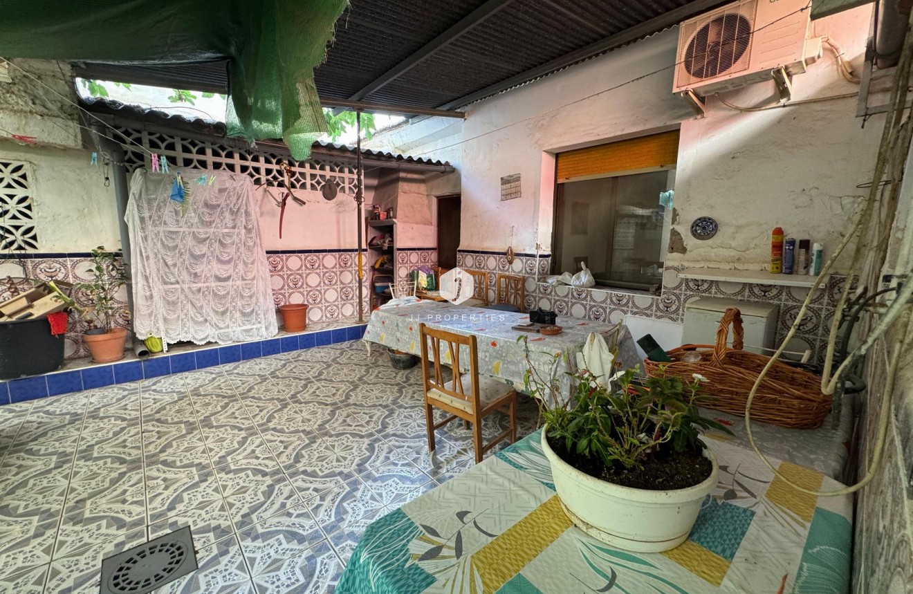 Tweedehands - Chalet -
Benejúzar - Inland