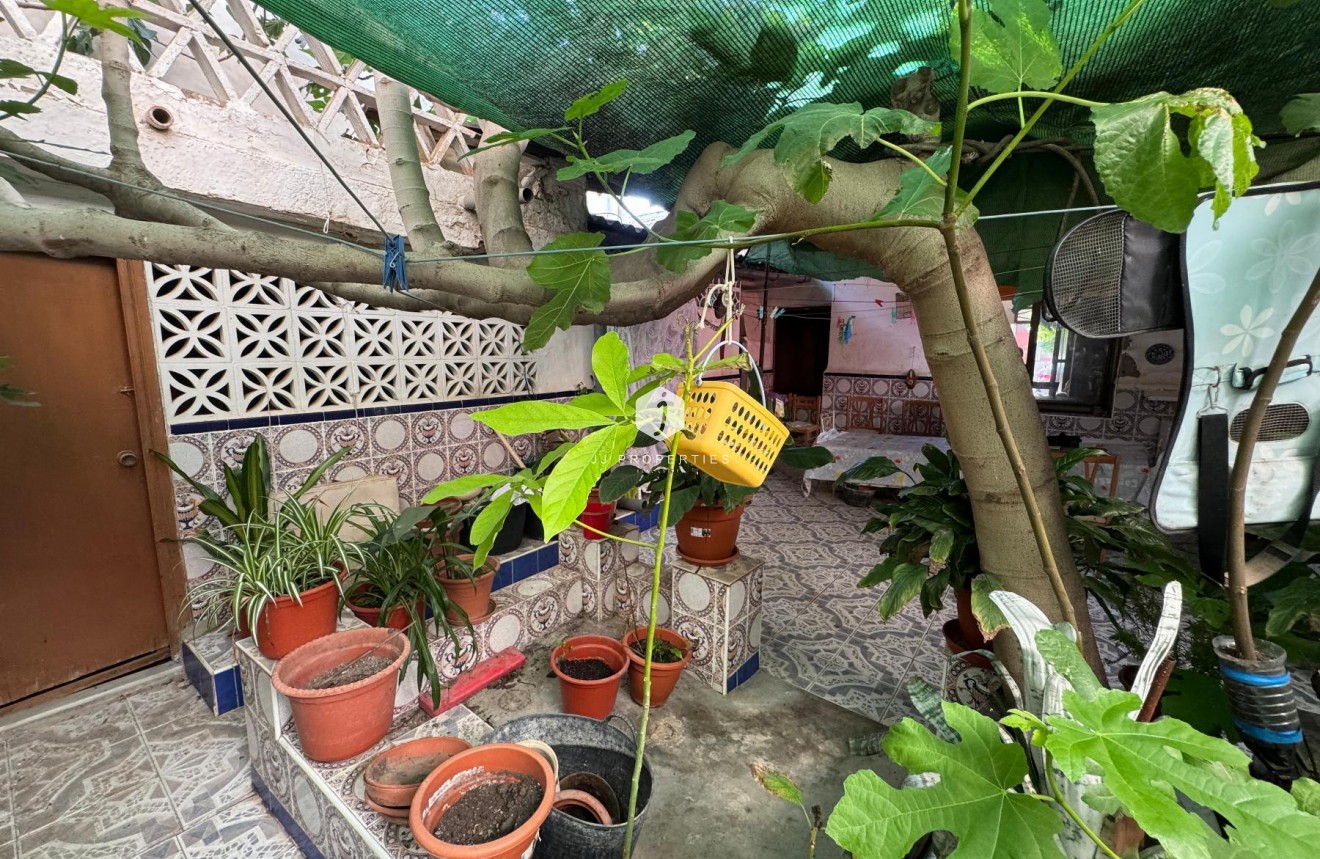 Tweedehands - Chalet -
Benejúzar - Inland