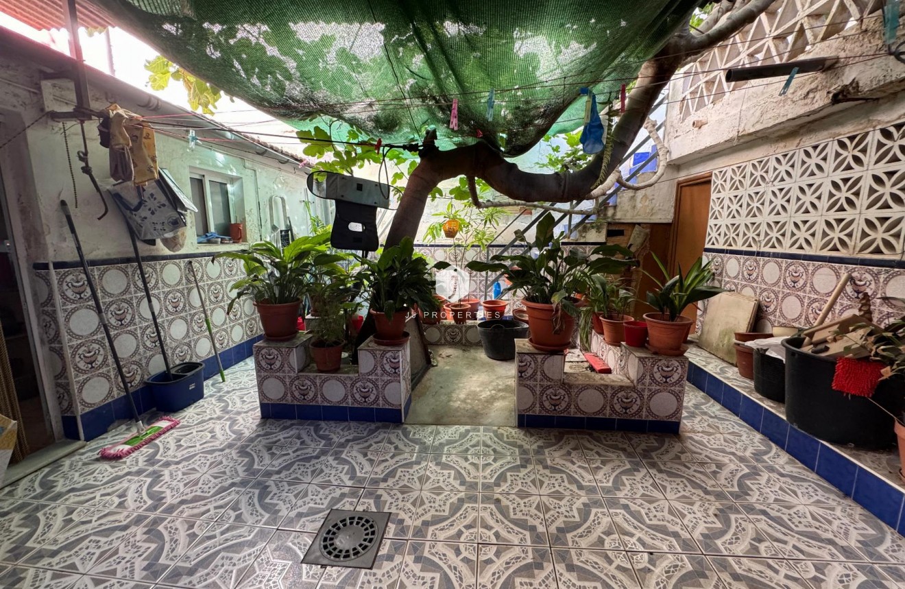 Tweedehands - Chalet -
Benejúzar - Inland