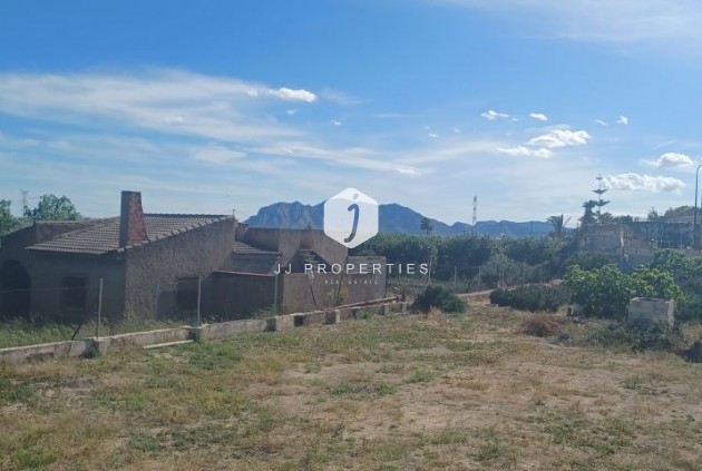 Tweedehands - Landelijk eigendom -
Albatera - Inland