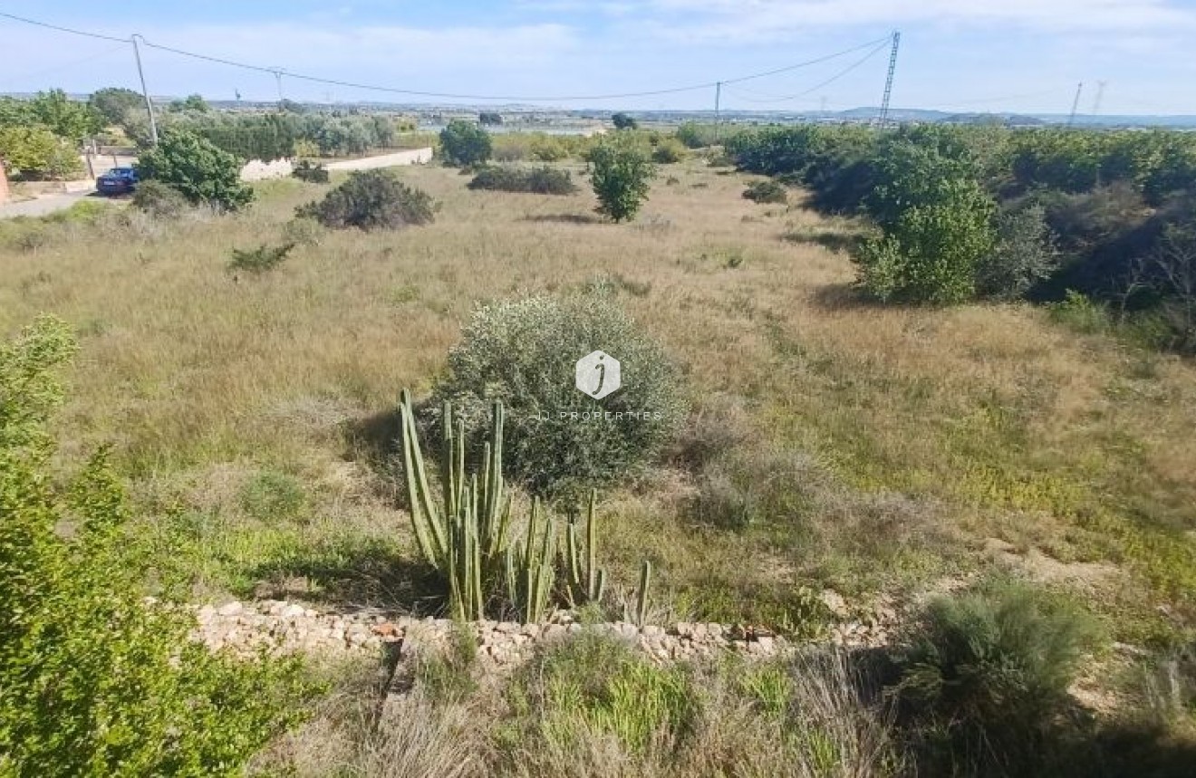 Tweedehands - Landelijk eigendom -
Albatera - Inland