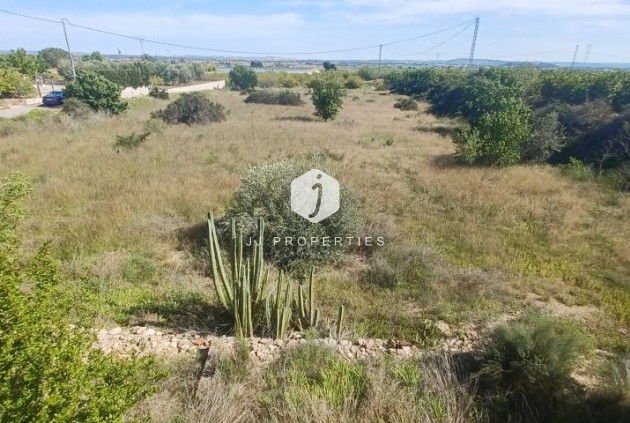 Tweedehands - Landelijk eigendom -
Albatera - Inland