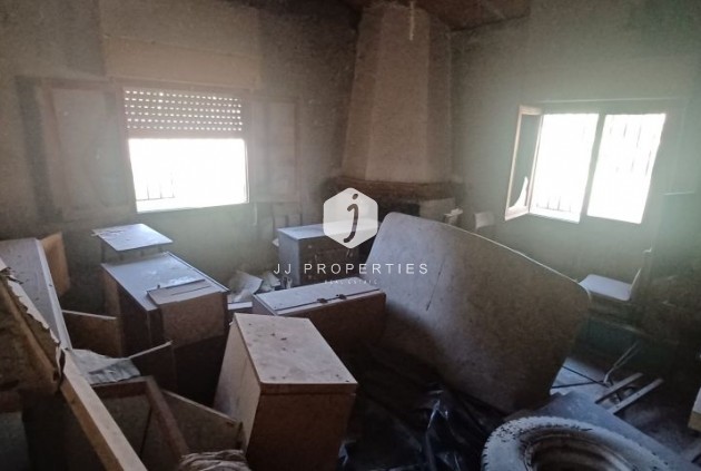 Tweedehands - Landelijk eigendom -
Albatera - Inland