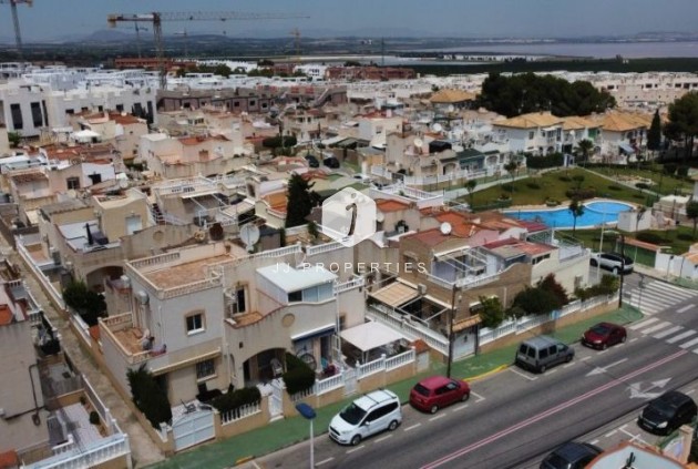 Tweedehands - duplex -
Torrevieja - Costa Blanca