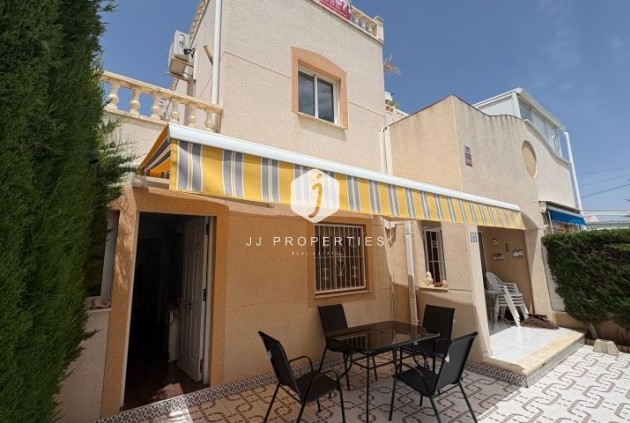 Tweedehands - duplex -
Torrevieja - Costa Blanca