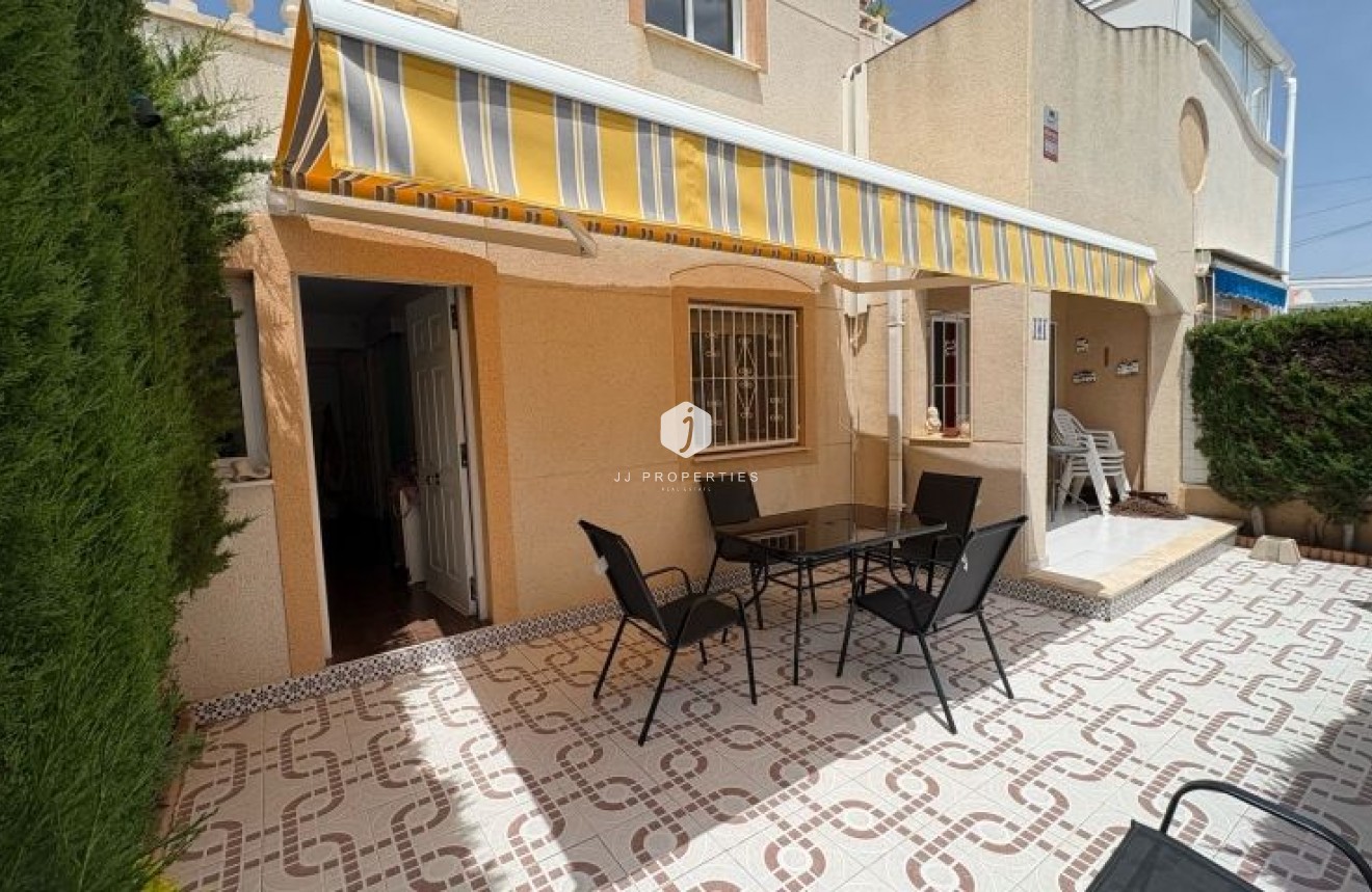 Tweedehands - duplex -
Torrevieja - Costa Blanca