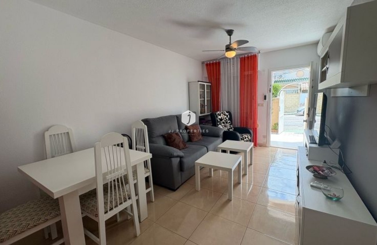 Tweedehands - duplex -
Torrevieja - Costa Blanca