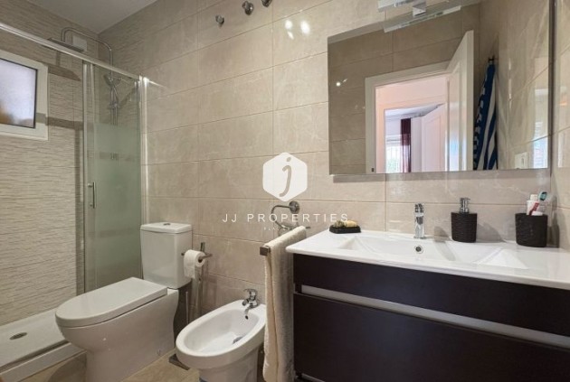 Tweedehands - duplex -
Torrevieja - Costa Blanca