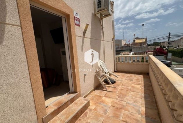 Tweedehands - duplex -
Torrevieja - Costa Blanca