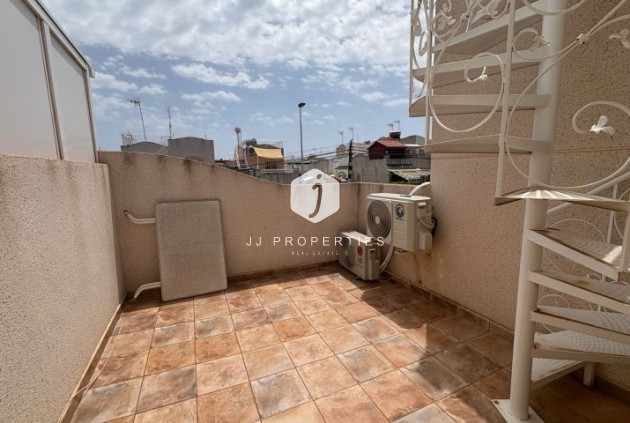 Tweedehands - duplex -
Torrevieja - Costa Blanca