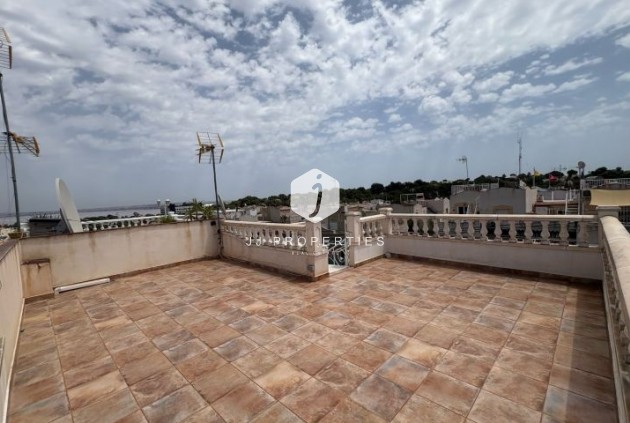 Tweedehands - duplex -
Torrevieja - Costa Blanca