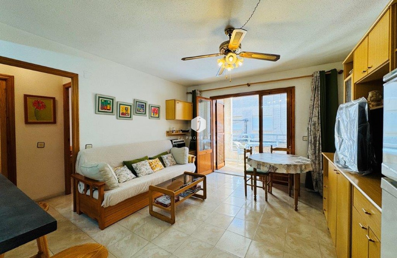 Tweedehands - Appartement / flat -
La Mata - Costa Blanca