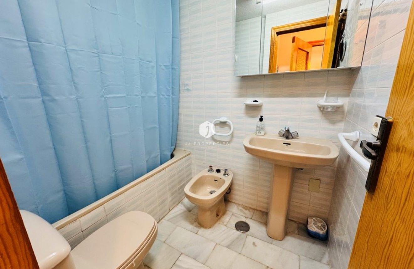 Tweedehands - Appartement / flat -
La Mata - Costa Blanca