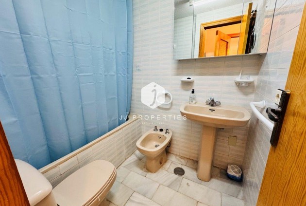 Tweedehands - Appartement / flat -
La Mata - Costa Blanca