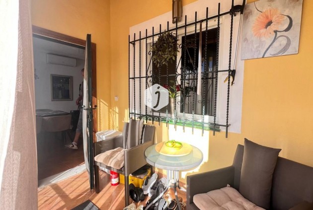 Tweedehands - Chalet -
Orihuela Costa - Los Almendros-la Florida