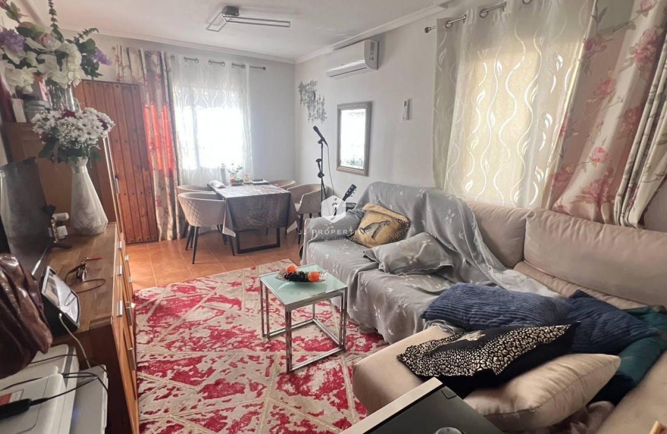 Tweedehands - Chalet -
Orihuela Costa - Los Almendros-la Florida