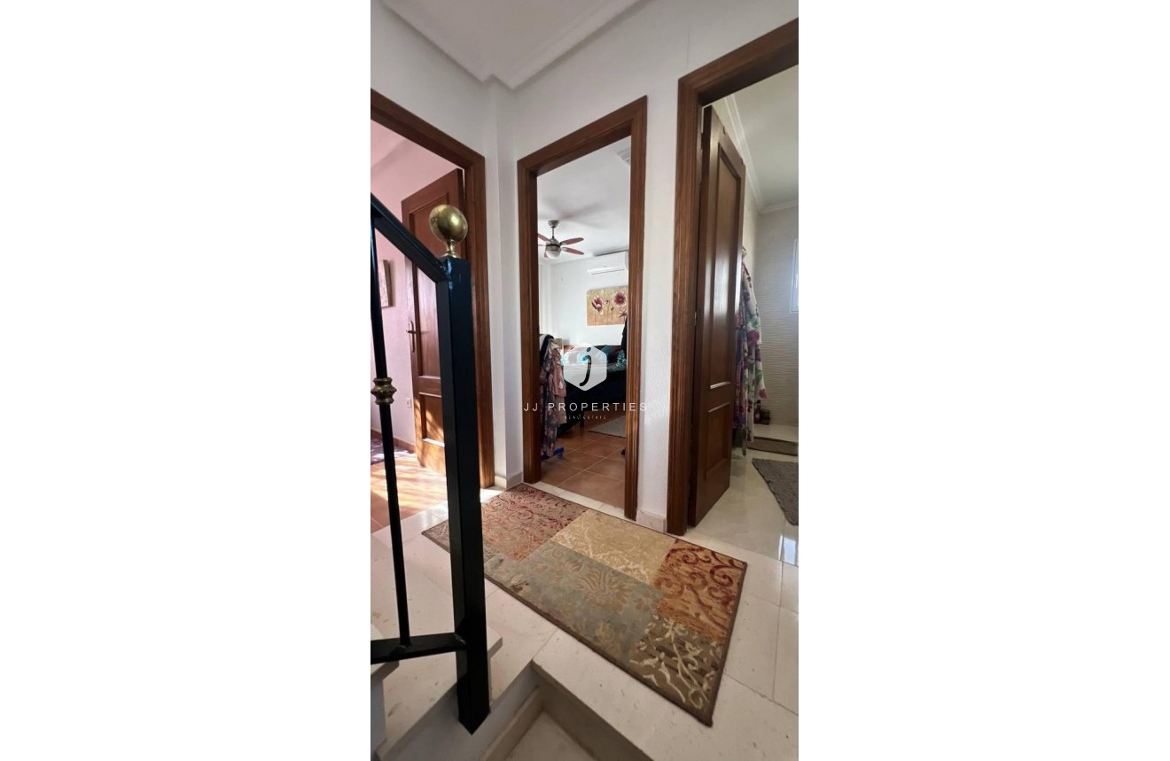 Tweedehands - Chalet -
Orihuela Costa - Los Almendros-la Florida