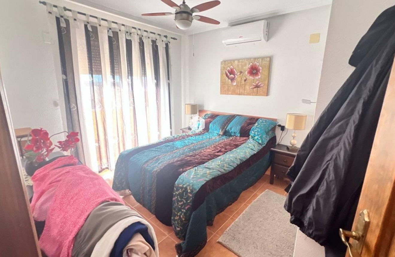 Tweedehands - Chalet -
Orihuela Costa - Los Almendros-la Florida