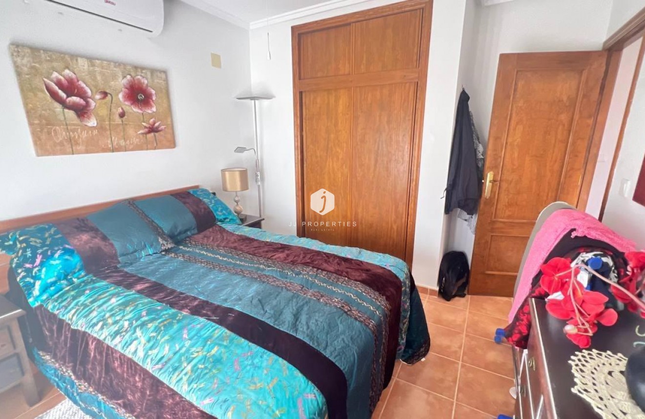 Tweedehands - Chalet -
Orihuela Costa - Los Almendros-la Florida