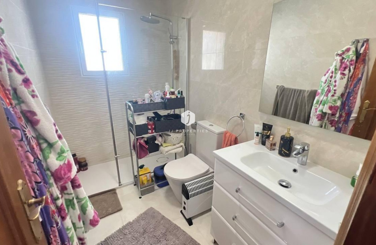 Tweedehands - Chalet -
Orihuela Costa - Los Almendros-la Florida