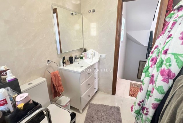 Tweedehands - Chalet -
Orihuela Costa - Los Almendros-la Florida