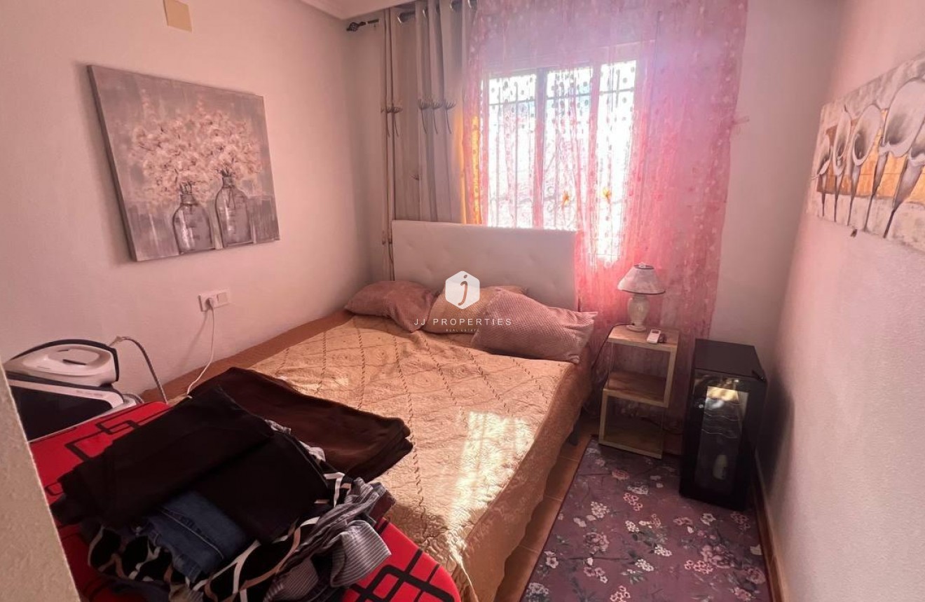 Tweedehands - Chalet -
Orihuela Costa - Los Almendros-la Florida