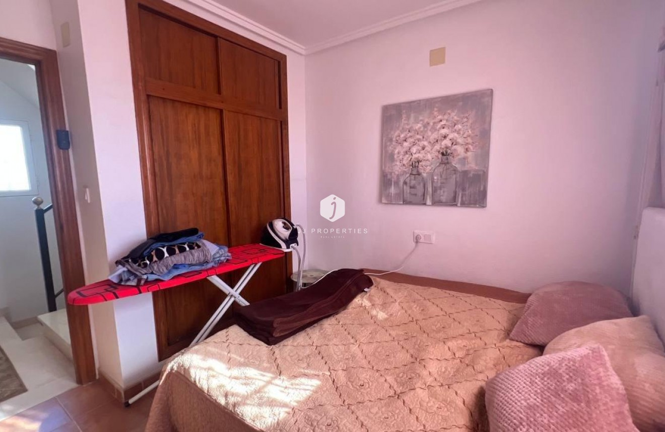 Tweedehands - Chalet -
Orihuela Costa - Los Almendros-la Florida