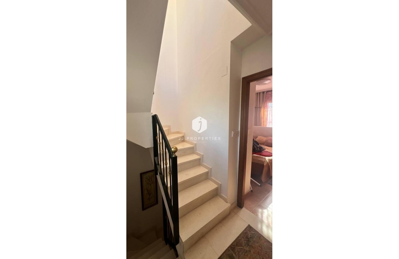 Tweedehands - Chalet -
Orihuela Costa - Los Almendros-la Florida