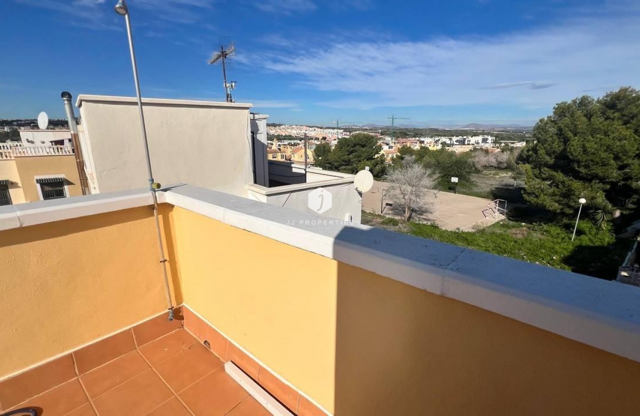 Tweedehands - Chalet -
Orihuela Costa - Los Almendros-la Florida