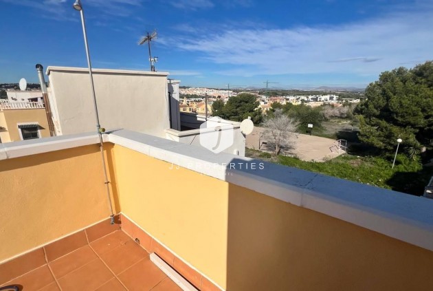 Tweedehands - Chalet -
Orihuela Costa - Los Almendros-la Florida