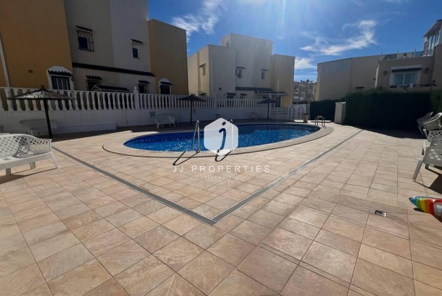 Tweedehands - Chalet -
Orihuela Costa - Los Almendros-la Florida