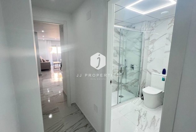 Tweedehands - Appartement / flat -
Torrevieja - PARQUE DE LAS NACIONES