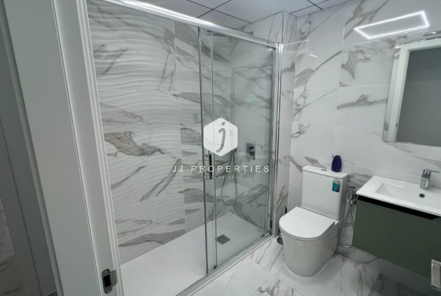 Tweedehands - Appartement / flat -
Torrevieja - PARQUE DE LAS NACIONES