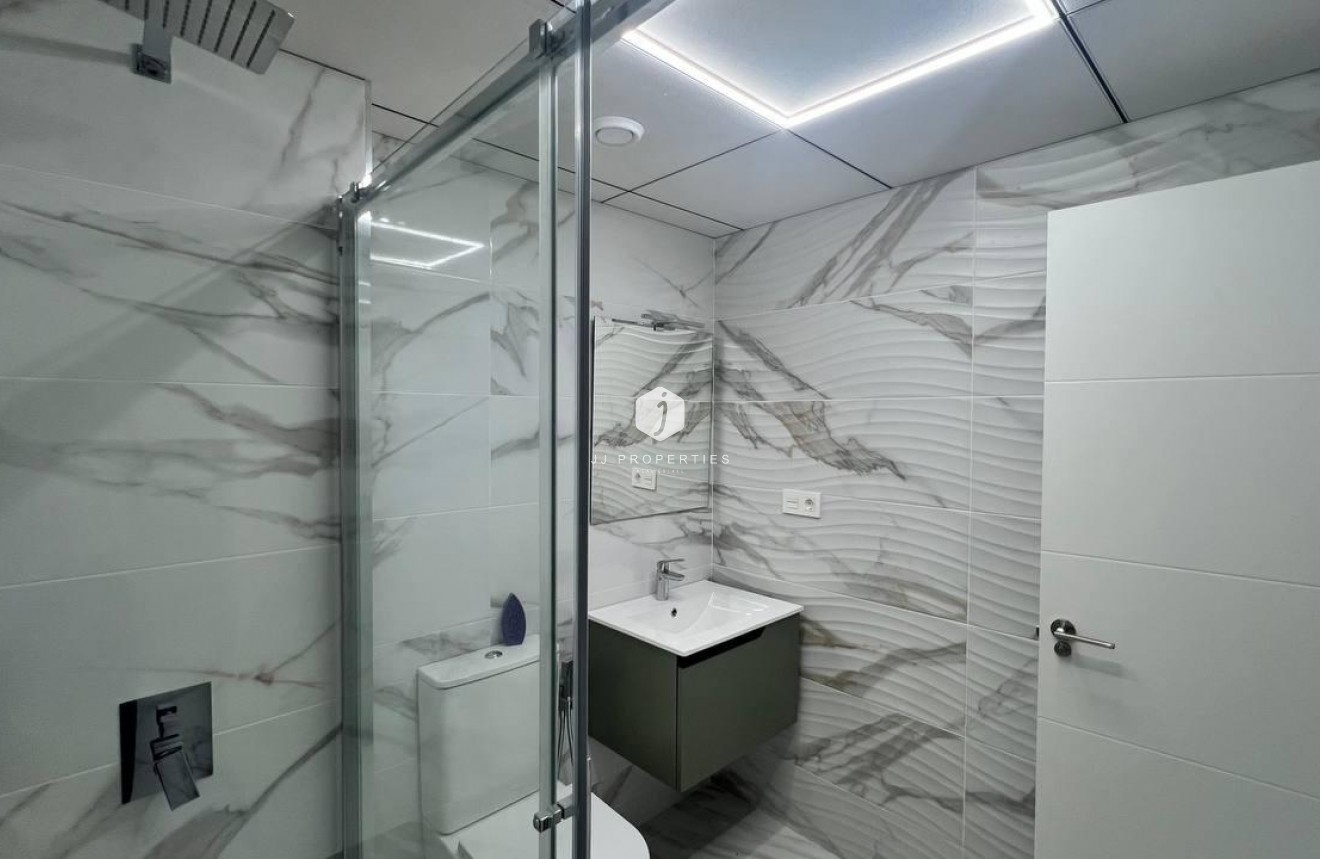 Tweedehands - Appartement / flat -
Torrevieja - PARQUE DE LAS NACIONES