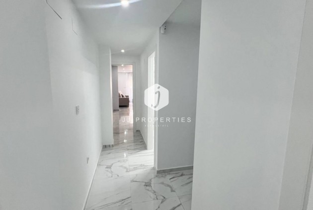 Tweedehands - Appartement / flat -
Torrevieja - PARQUE DE LAS NACIONES