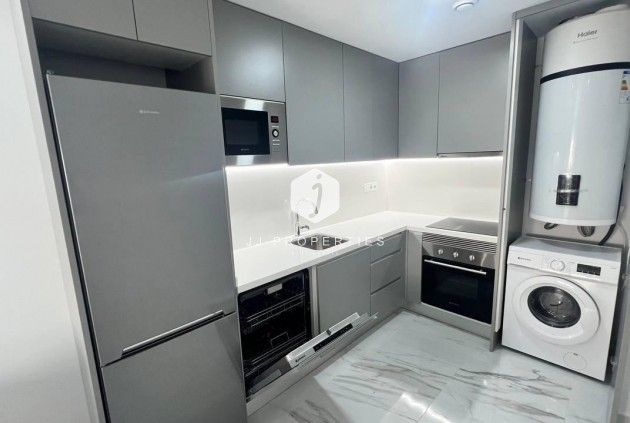 Tweedehands - Appartement / flat -
Torrevieja - PARQUE DE LAS NACIONES