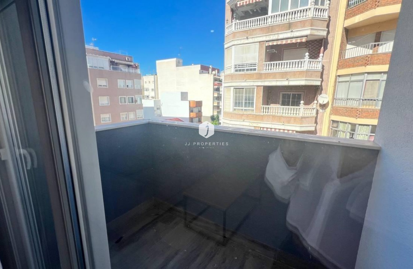 Tweedehands - Appartement / flat -
Torrevieja - PARQUE DE LAS NACIONES