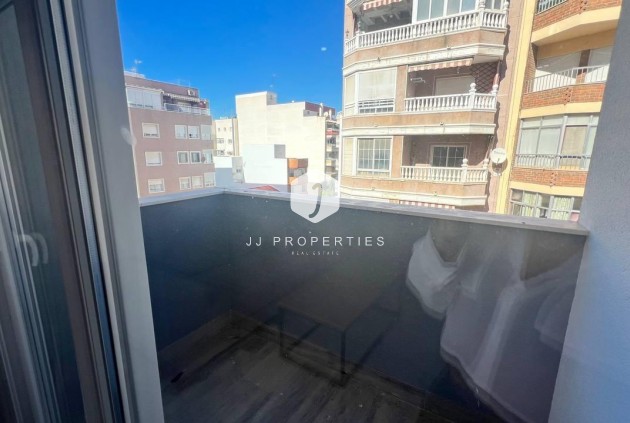 Tweedehands - Appartement / flat -
Torrevieja - PARQUE DE LAS NACIONES