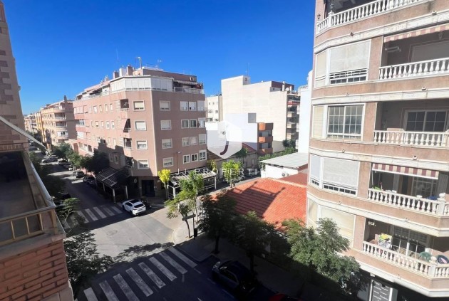 Tweedehands - Appartement / flat -
Torrevieja - PARQUE DE LAS NACIONES