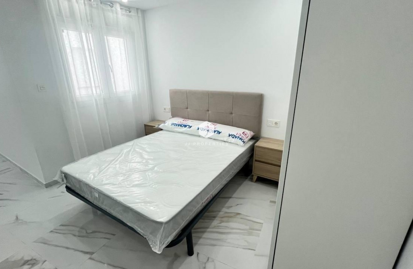 Tweedehands - Appartement / flat -
Torrevieja - PARQUE DE LAS NACIONES