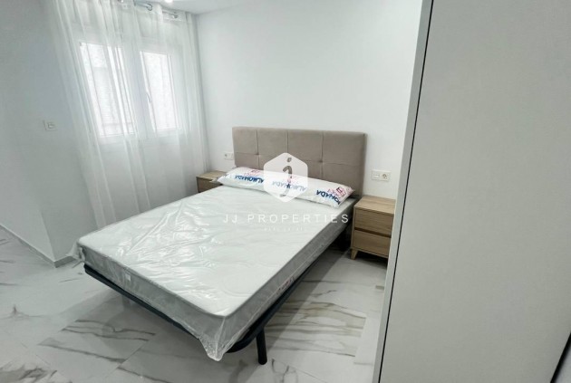 Tweedehands - Appartement / flat -
Torrevieja - PARQUE DE LAS NACIONES