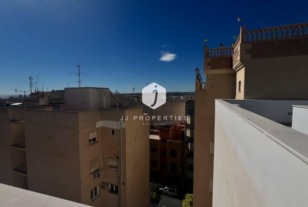 Tweedehands - Appartement / flat -
Torrevieja - PARQUE DE LAS NACIONES