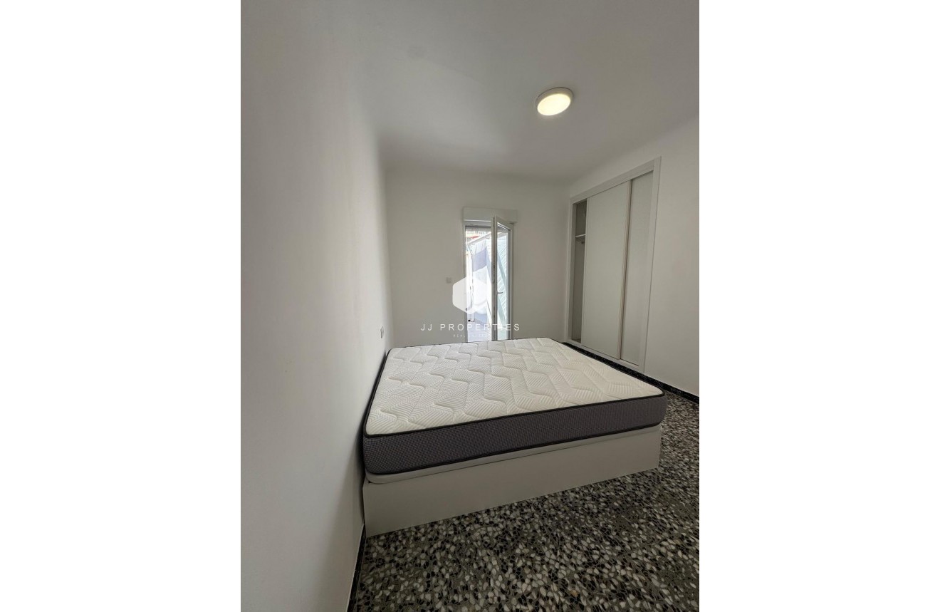 Tweedehands - Appartement / flat -
Torrevieja - Centro
