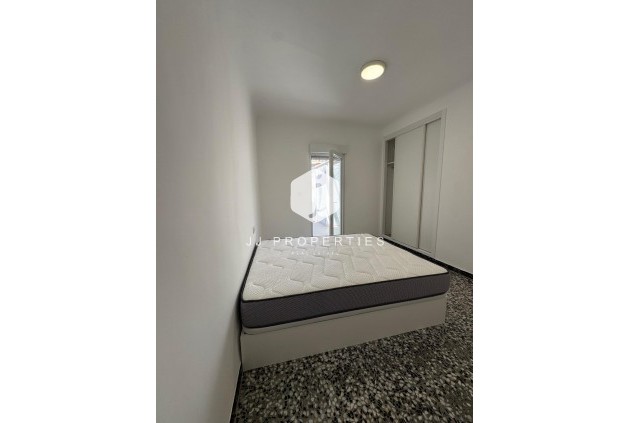 Tweedehands - Appartement / flat -
Torrevieja - Centro