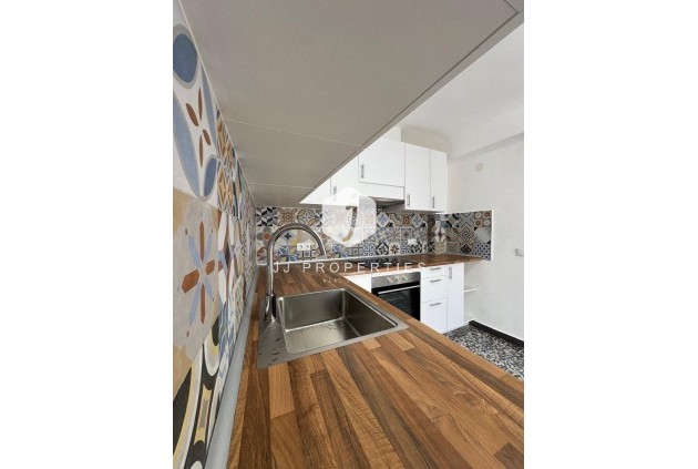 Tweedehands - Appartement / flat -
Torrevieja - Centro