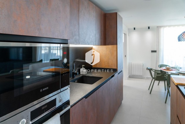 Tweedehands - Penthouse -
Orihuela Costa - La Regia