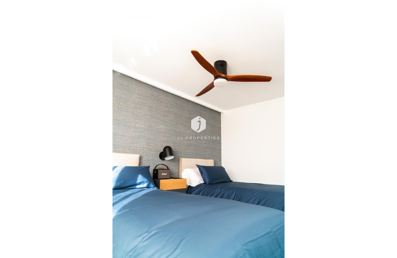 Tweedehands - Penthouse -
Orihuela Costa - La Regia